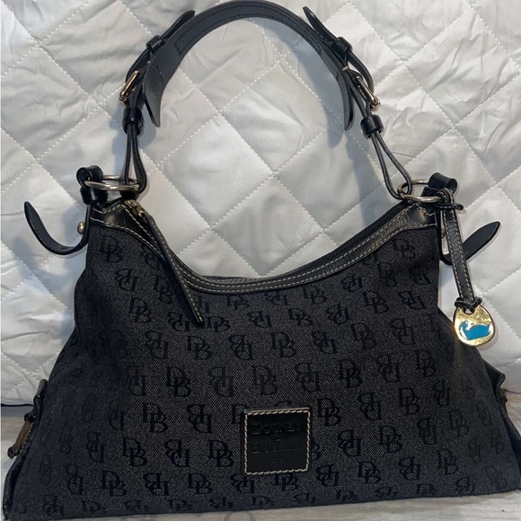 Vintage Navy Dooney and Burke handbag - Picture 1 of 6